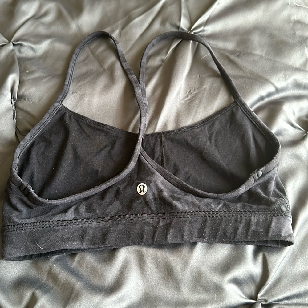 Lululemon Flow Nulu Bra